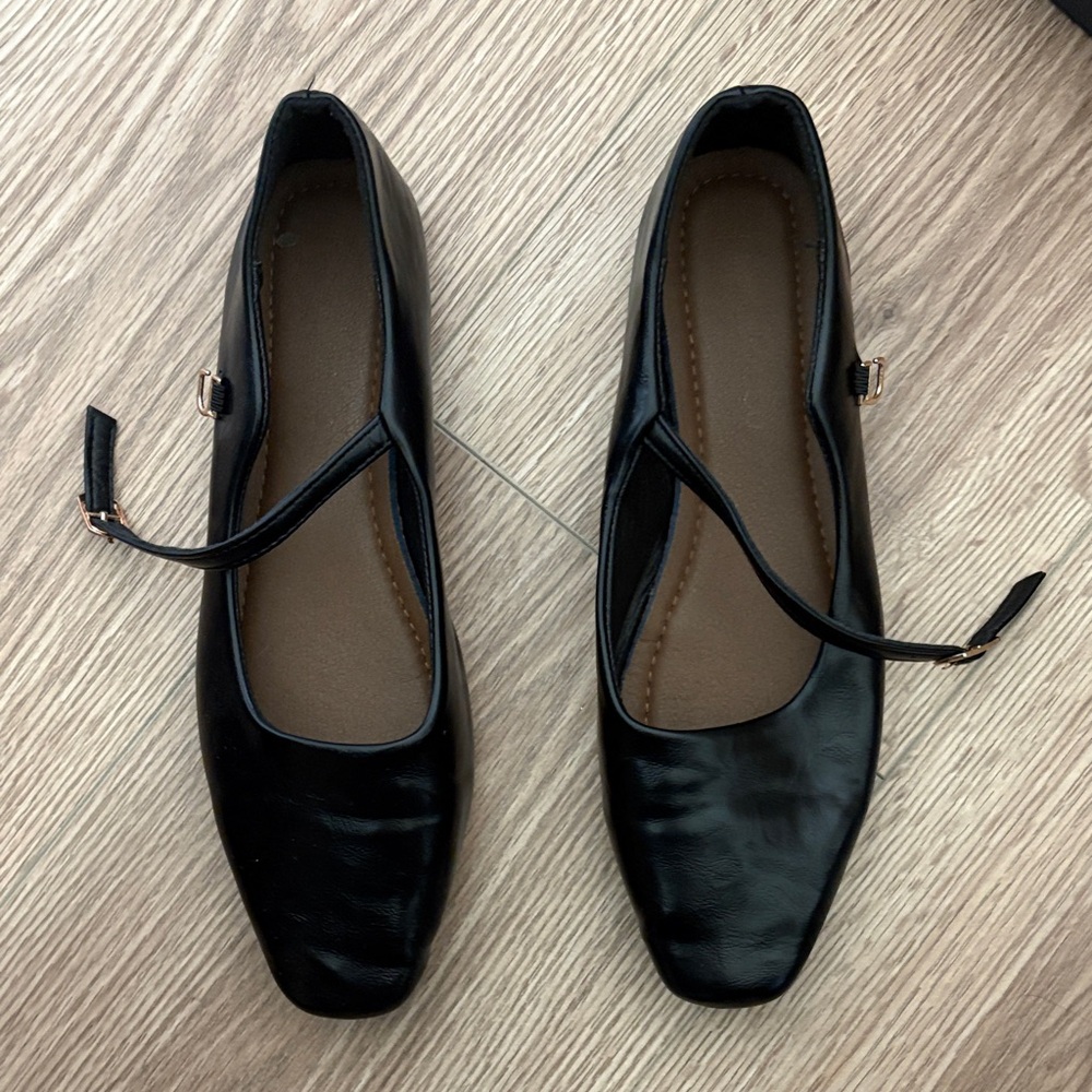 Black Flat Mary Janes